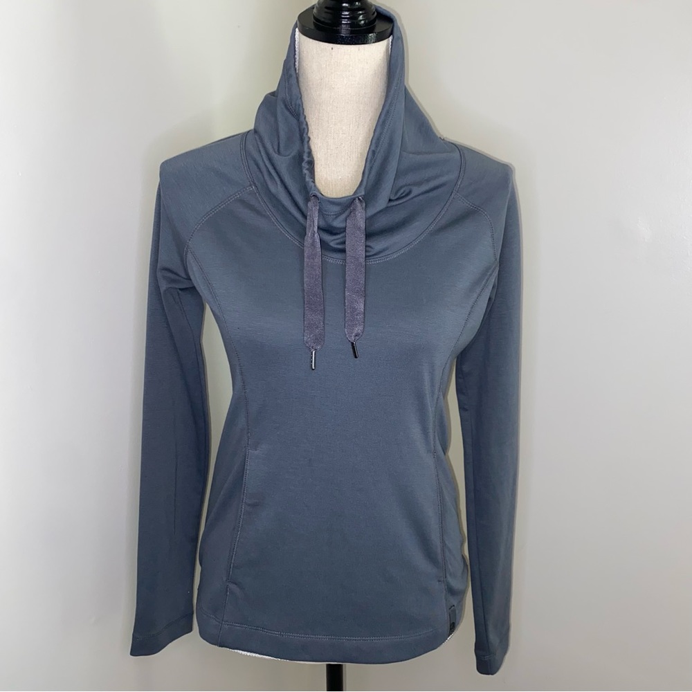 Mountain Hardwear charcoal gray funnel neck pullover top poly/wool size XS